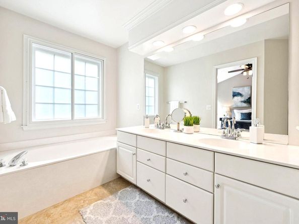 55 Arell Court, Alexandria VA 22304