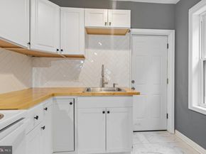1307 S Hanson Street, Philadelphia PA 19143