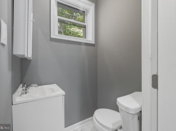 1307 S Hanson Street, Philadelphia PA 19143