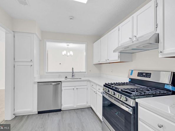 2273 Hunters Run Drive, Reston VA 20191
