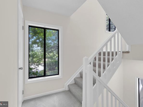 2273 Hunters Run Drive, Reston VA 20191