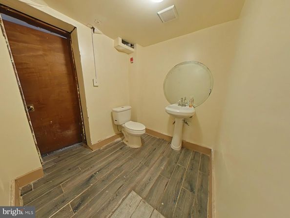 2045 W Toronto Street, Philadelphia PA 19132