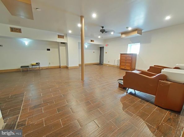 2045 W Toronto Street, Philadelphia PA 19132