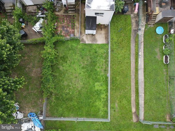 1110 E 11TH Street, Crum Lynne PA 19022