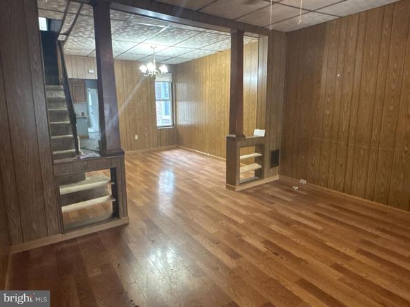 1110 E 11TH Street, Crum Lynne PA 19022