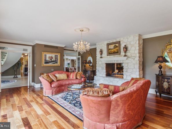 509 Wheatfield Lane, Newtown PA 18940