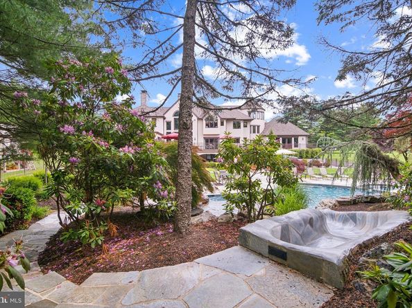 509 Wheatfield Lane, Newtown PA 18940