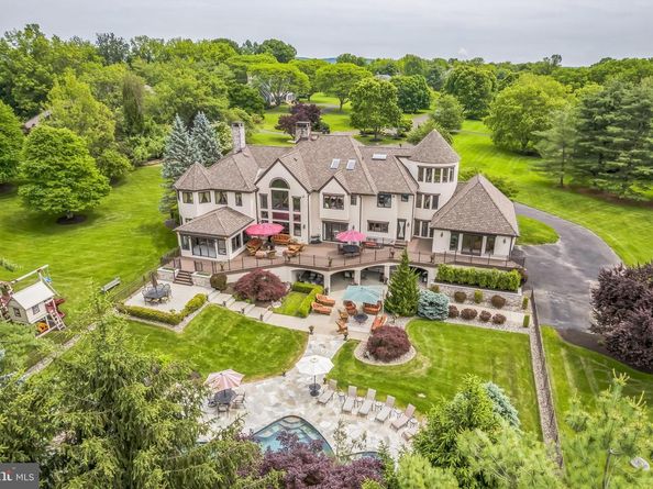 509 Wheatfield Lane, Newtown PA 18940