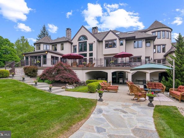 509 Wheatfield Lane, Newtown PA 18940