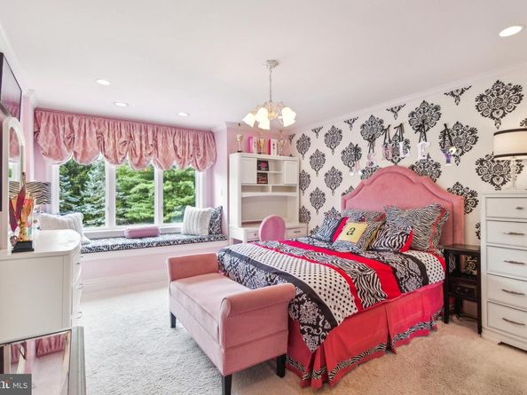 509 Wheatfield Lane, Newtown PA 18940