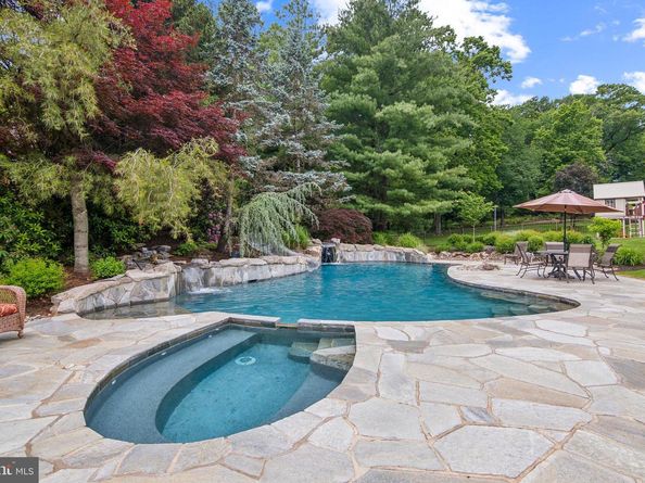 509 Wheatfield Lane, Newtown PA 18940