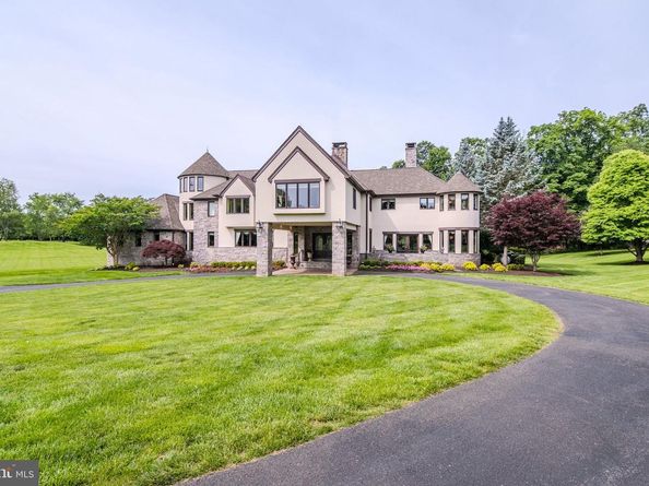 509 Wheatfield Lane, Newtown PA 18940