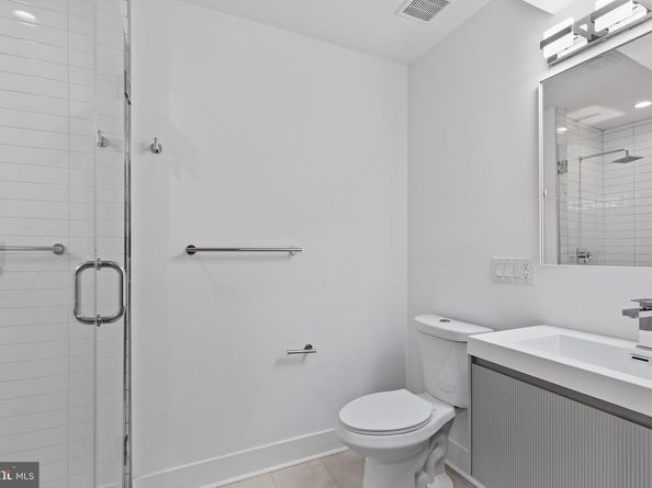 2227 League Street, Philadelphia PA 19146