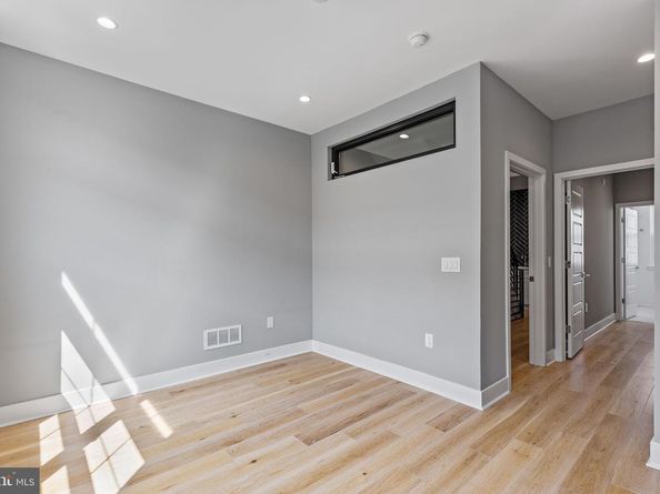 2227 League Street, Philadelphia PA 19146