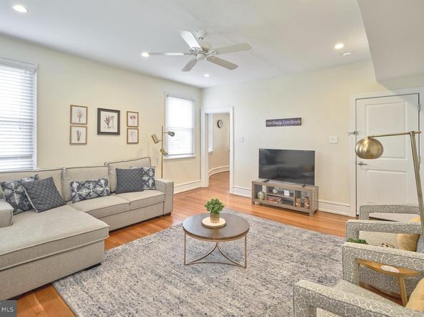 900-906 Greenwood Avenue, Jenkintown PA 19046
