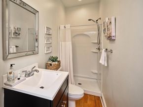 900-906 Greenwood Avenue, Jenkintown PA 19046