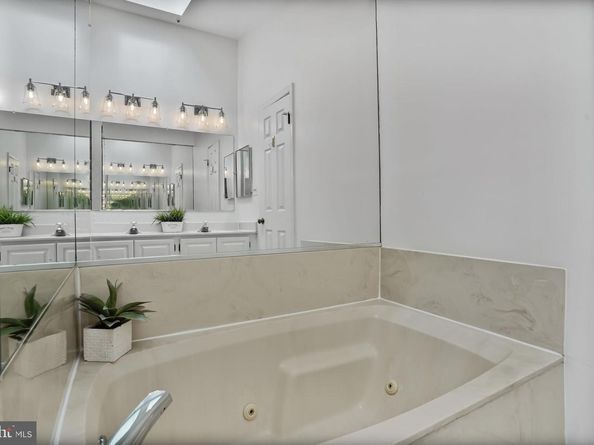 4223 N Carlin Springs Road, Arlington VA 22203