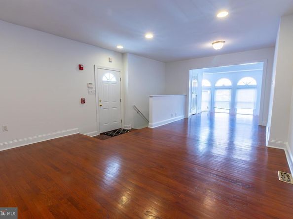 1232 South Street A, Philadelphia PA 19147