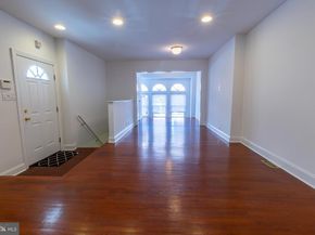 1232 South Street A, Philadelphia PA 19147