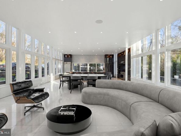 6304 Old Dominion Drive, Mclean VA 22101