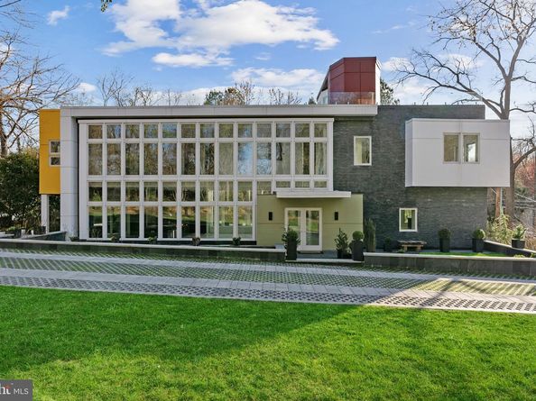 6304 Old Dominion Drive, Mclean VA 22101