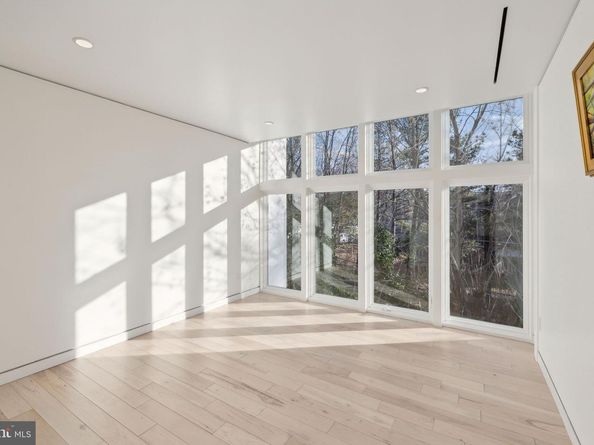 6304 Old Dominion Drive, Mclean VA 22101