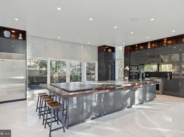 6304 Old Dominion Drive, Mclean VA 22101