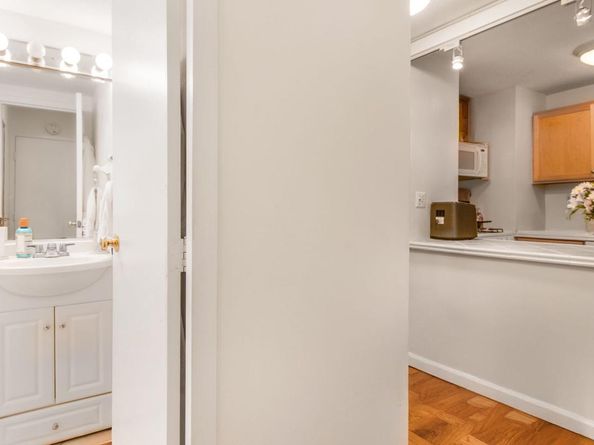 2030 N Adams Street 1109, Arlington VA 22201