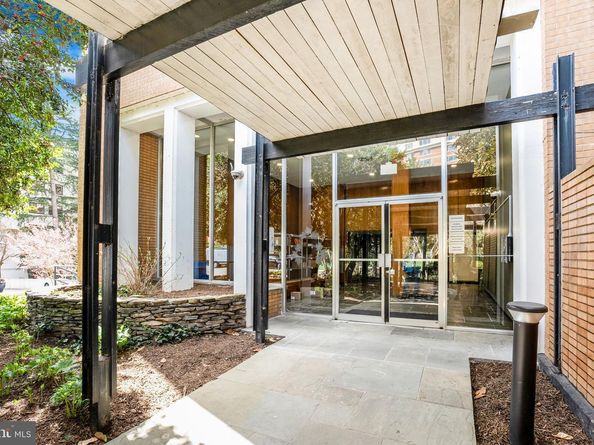 2030 N Adams Street 1109, Arlington VA 22201