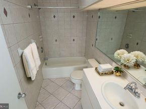 3 N Christopher Columbus Boulevard RL108, Philadelphia PA 19106