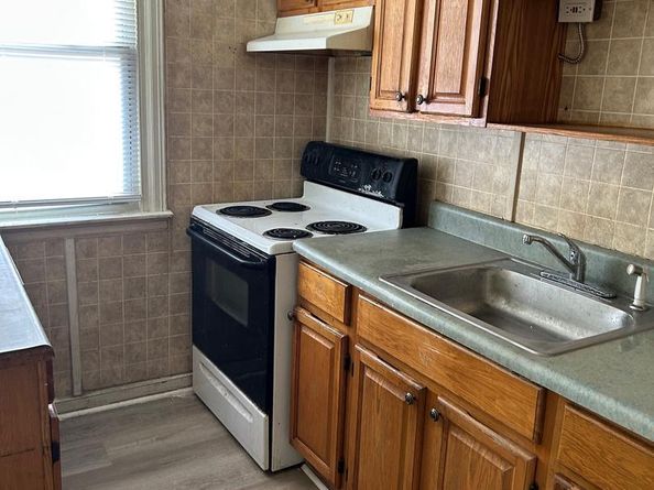 5264 Glenloch Street, Philadelphia PA 19124