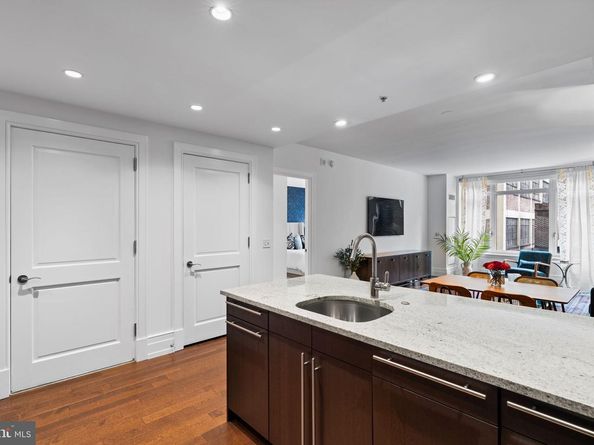 130 S 18TH Street 402, Philadelphia PA 19103