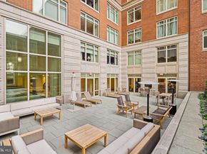 130 S 18TH Street 402, Philadelphia PA 19103