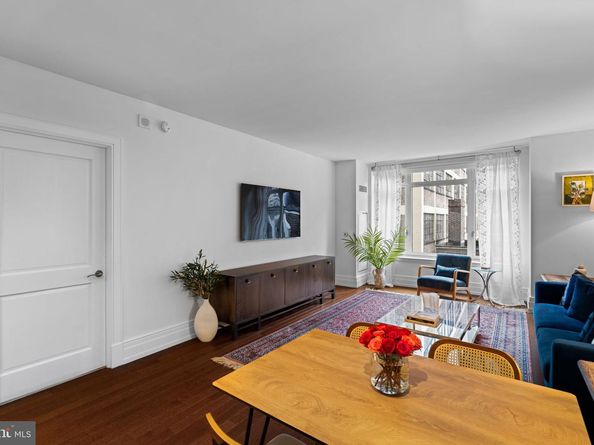 130 S 18TH Street 402, Philadelphia PA 19103