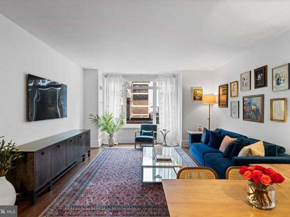 130 S 18TH Street 402, Philadelphia PA 19103