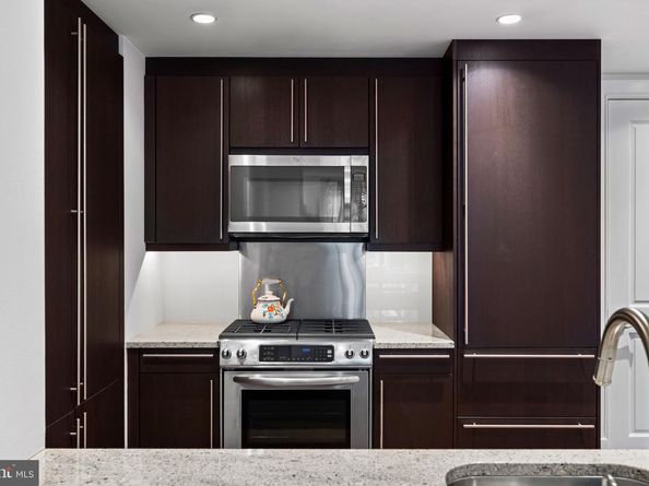 130 S 18TH Street 402, Philadelphia PA 19103