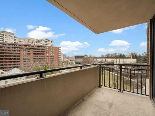 4620 N Park Avenue 903E, Chevy Chase MD 20815