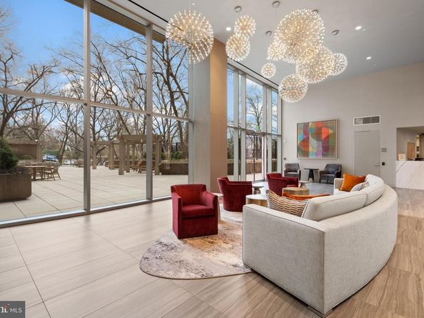 4620 N Park Avenue 903E, Chevy Chase MD 20815