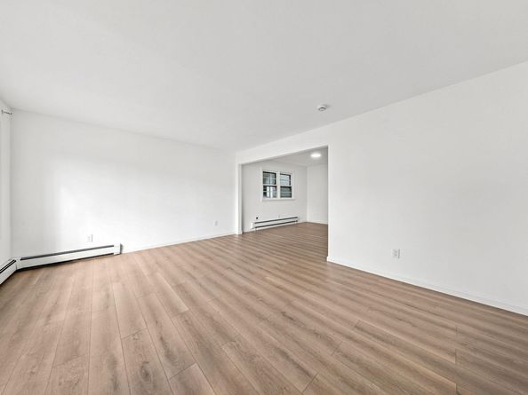 26 Pierce Ave, Jersey City NJ 07307