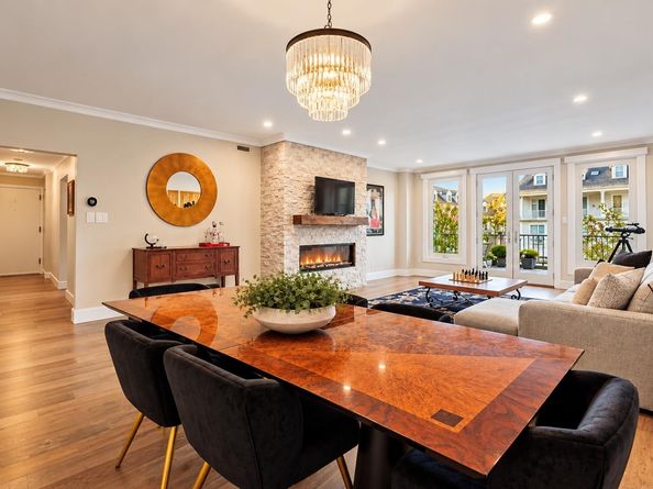 204 Shearwater Ct West 12, Jersey City NJ 07305