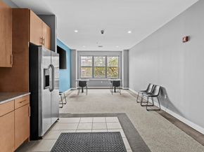 172 Culver Ave 206, Jersey City NJ 07305