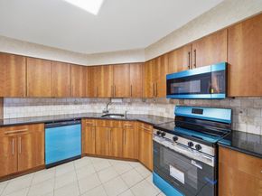 2103 Harmon Cove Tower 2103, Secaucus NJ 07094