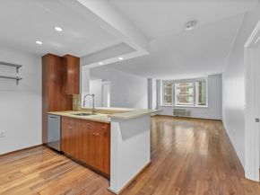 3103 City Pl, Edgewater NJ 07020-3145