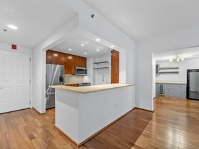 3103 City Pl, Edgewater NJ 07020-3145