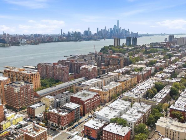 1315 Washington St PHN, Hoboken NJ 07030