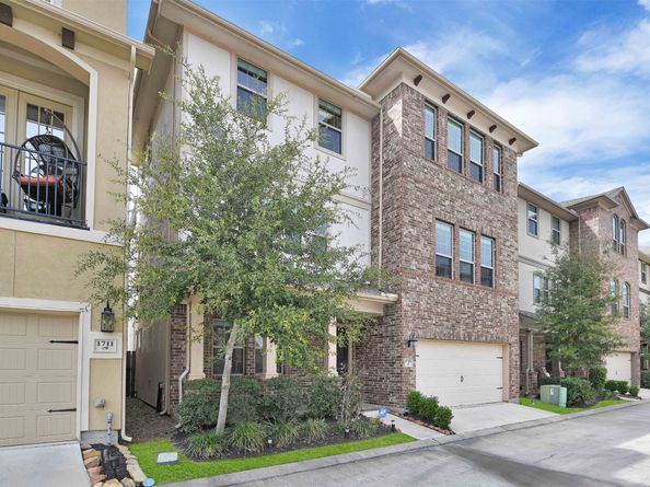 1715 Billfish Boulevard, Houston TX 77345