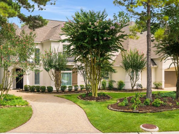 39 N Palmiera Circle, The Woodlands TX 77382