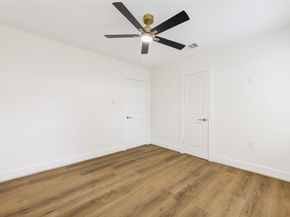 6923 Keller Street, Houston TX 77087