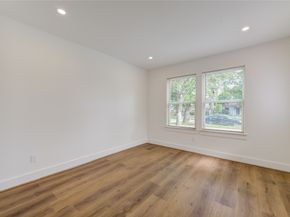6923 Keller Street, Houston TX 77087