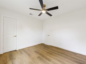 6923 Keller Street, Houston TX 77087